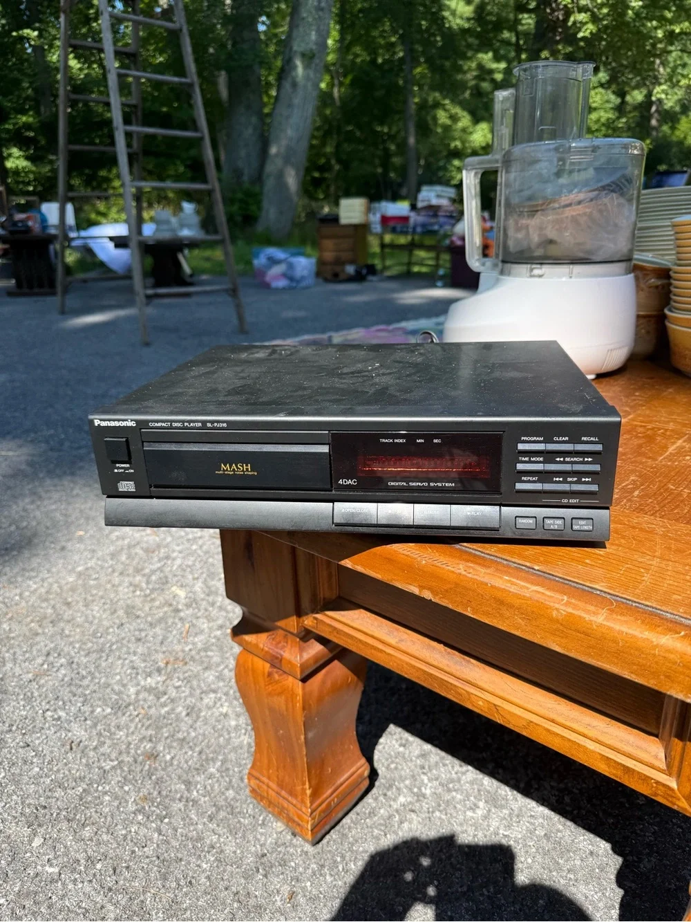 Panasonic Black Compact Disc Player - Professional CD Audio Playback